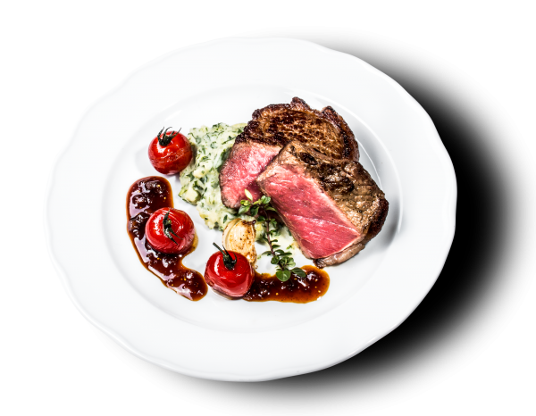 Zartes Roastbeef an Feigenjus mit Schmortomaten und Kräuter-Kartoffelpüree